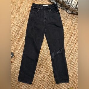 A&F 90’s Ultra High Rise Black Distressed Jean